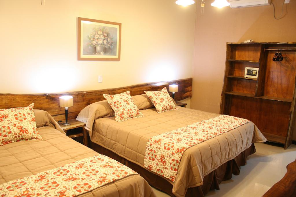 Posada Del Jacaranda Πουέρτο Ιγκουασού Δωμάτιο φωτογραφία